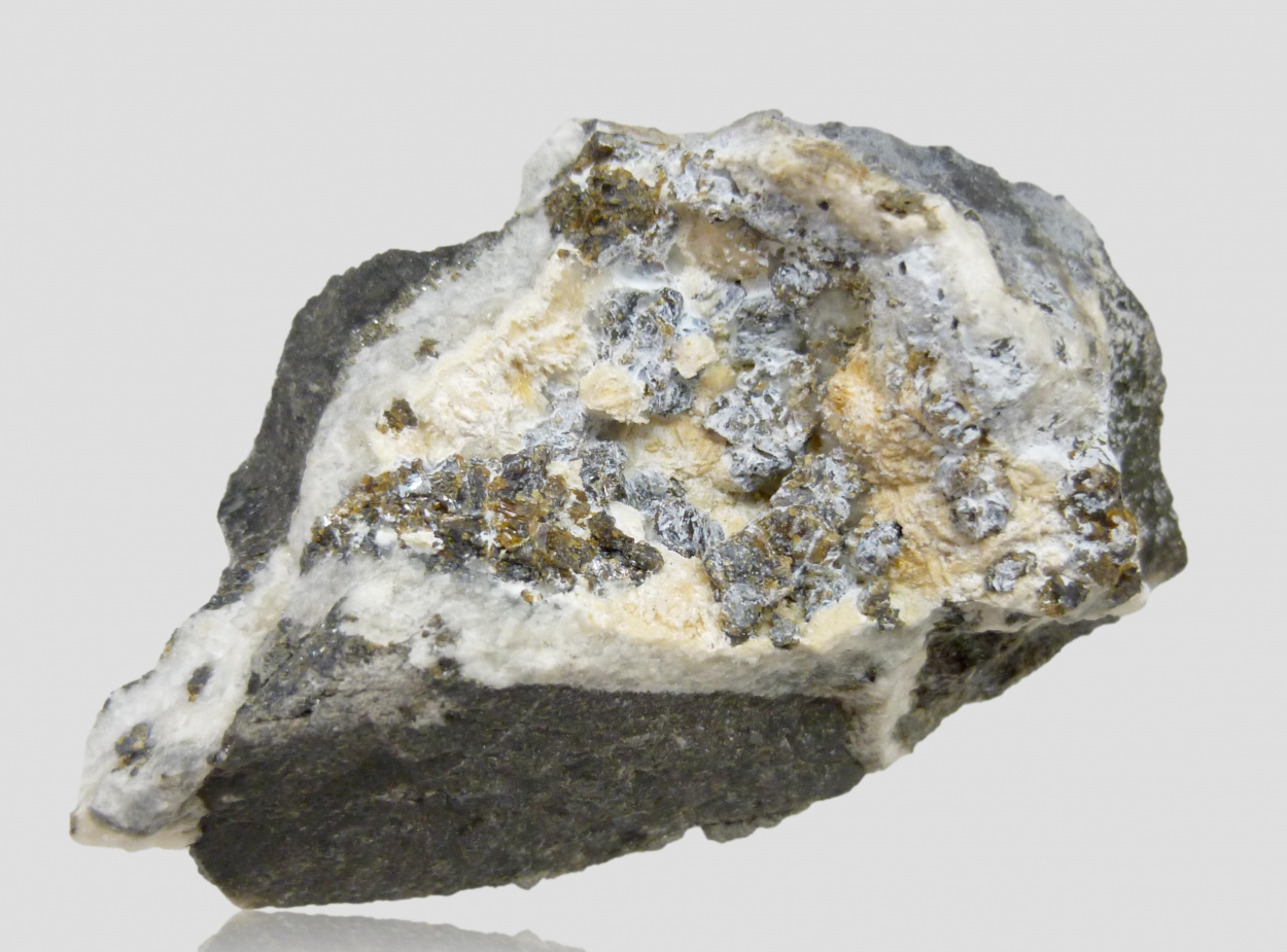 Sphalerite & Barytocalcite