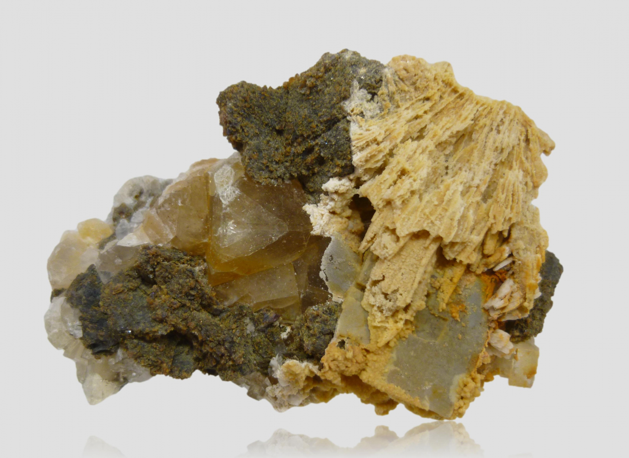 Calcite Psm Strontianite Sphalerite & Fluorite