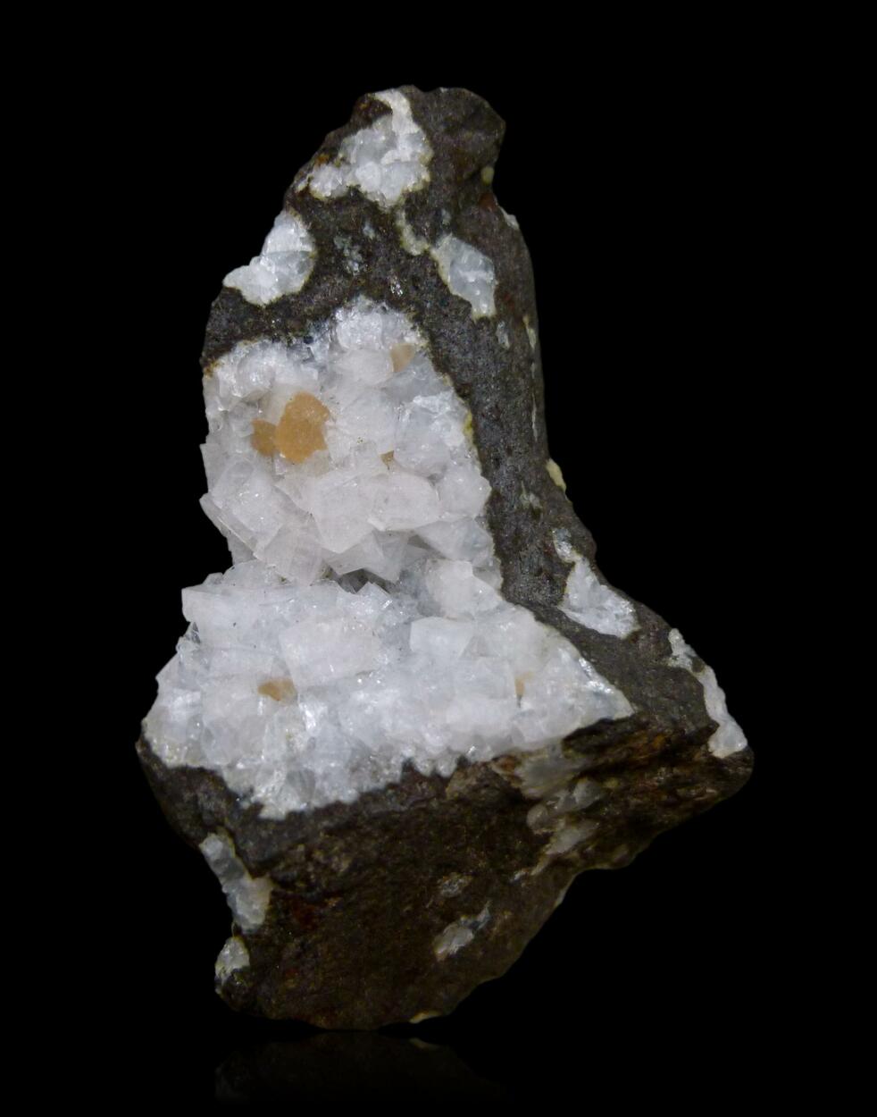 Thomsonite-Ca & Chabazite-Ca