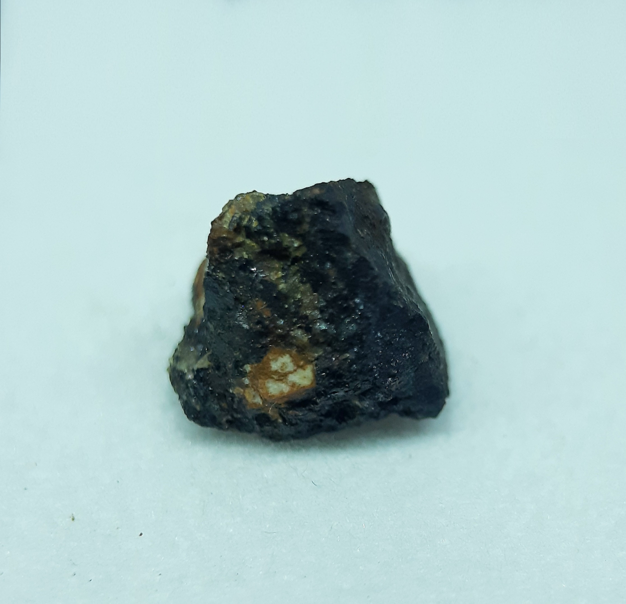 Bastnäsite-(La) Allanite-(La) & Fluorbritholite-(Ce)