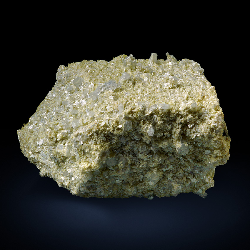 Beryl Var Goshenite On Muscovite Psm Microcline