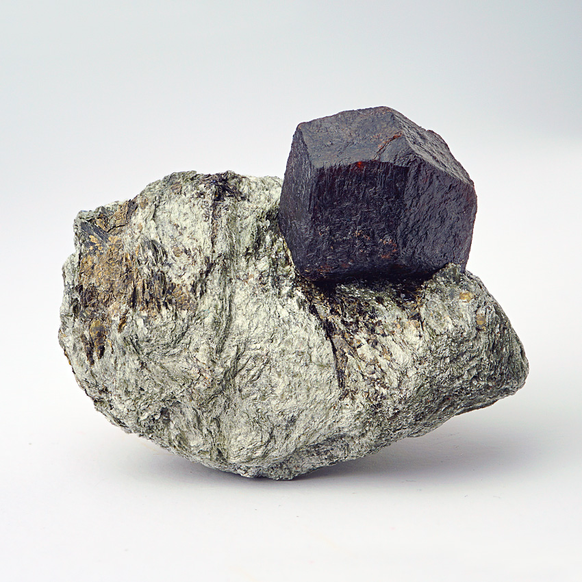 Garnet Var Almandine