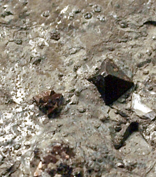 Hauerite