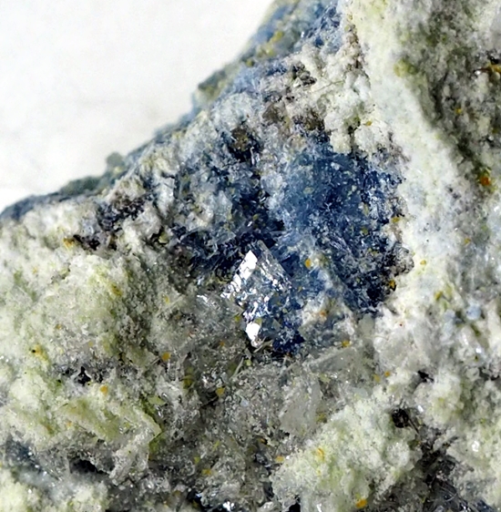 Vauxite