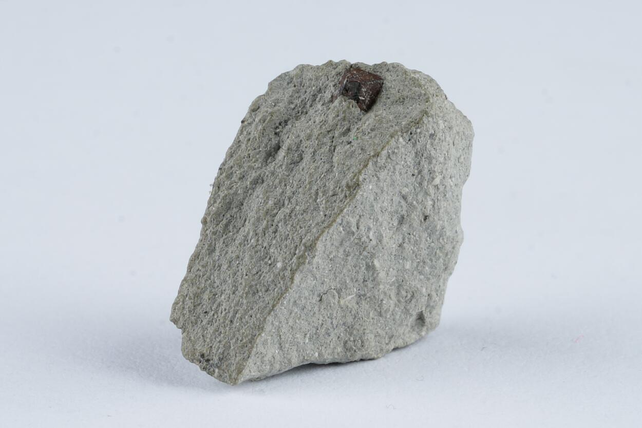 Hauerite