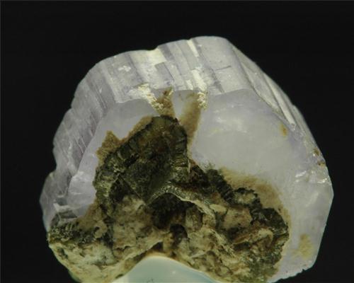 Fluorapatite