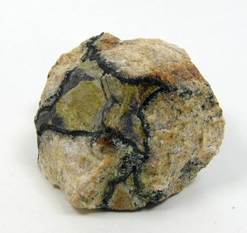 Fluorbritholite-(Ce) & Uraninite & Allanite-(Ce)