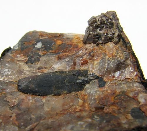 Fergusonite-(Y)