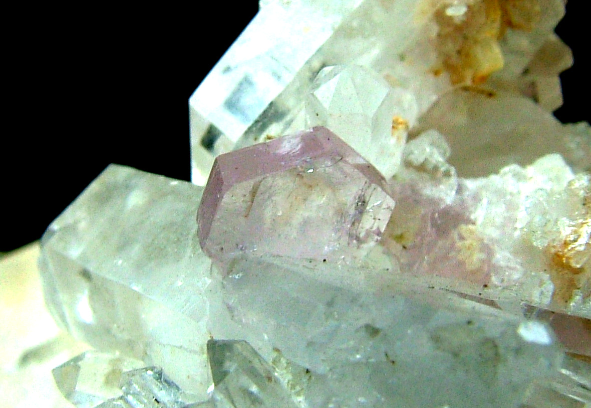 Fluorapatite With Quartz