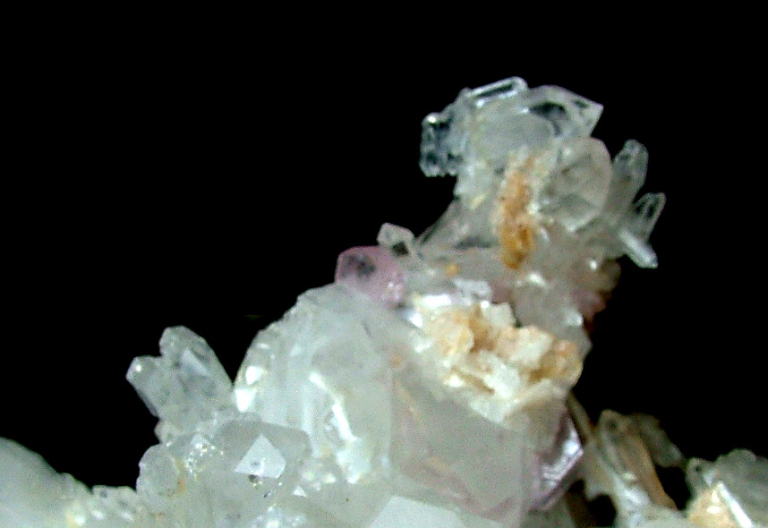 Fluorapatite With Quartz