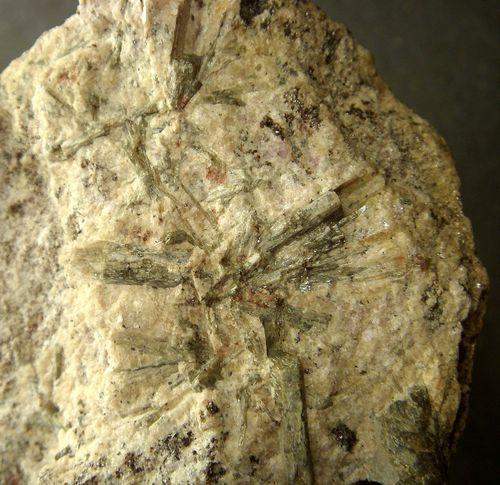 Prismatine With Sapphirine