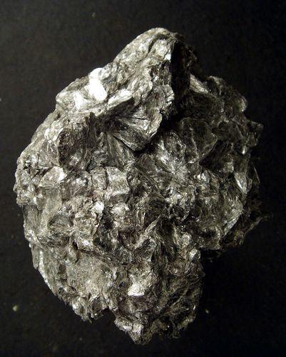 Tungstite On Zinnwaldite