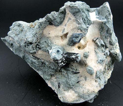 Benitoite Bario-orthojoaquinite & Neptunite