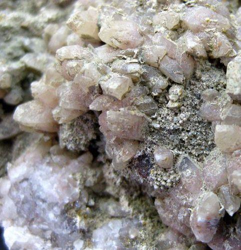 Calcite With Cinnabar Inclusions