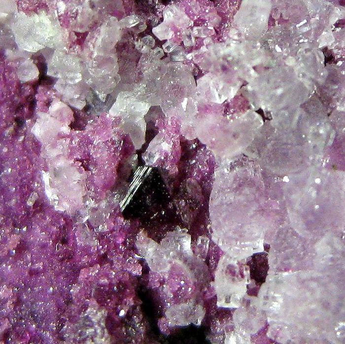 Kämmererite With Hydroxylapatite & Brucite