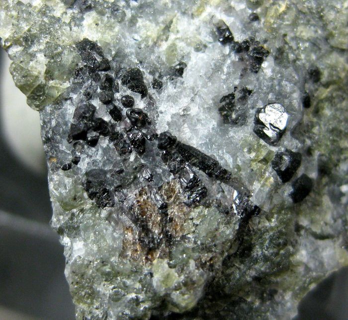Sinhalite & Warwickite