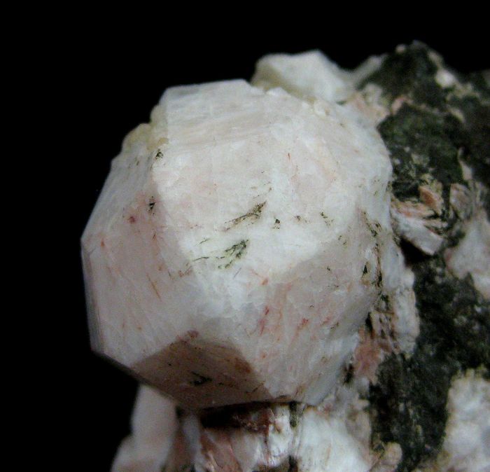 Analcime With Calcite