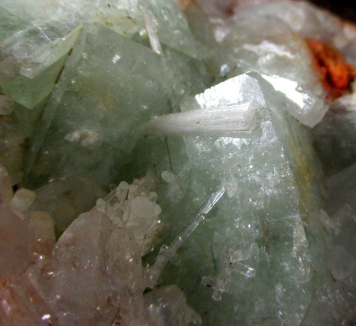 Scolecite Fluorapophyllite-(K) & Stilbite