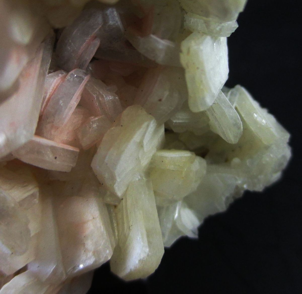 Stilbite On Chalcedony