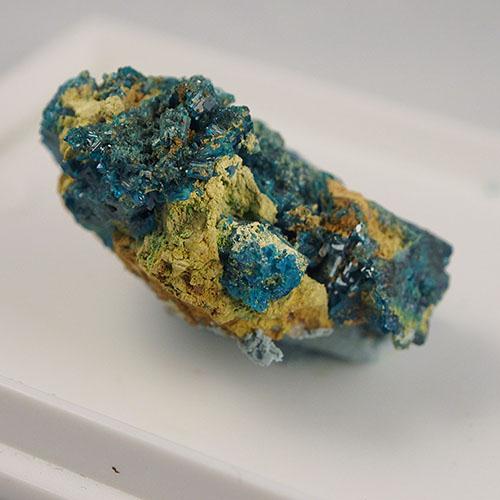 Caledonite