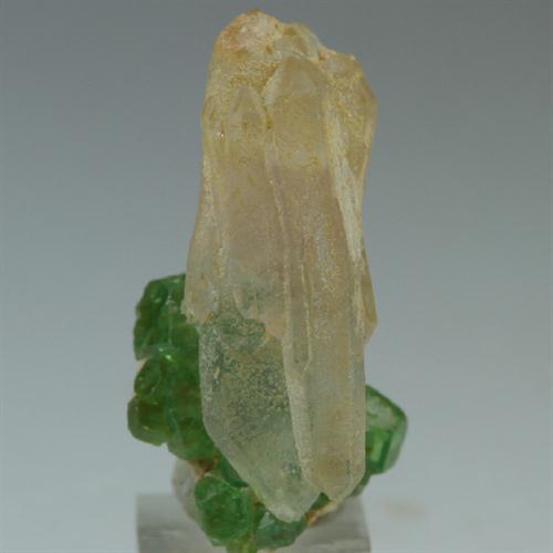 Quartz On Demantoid