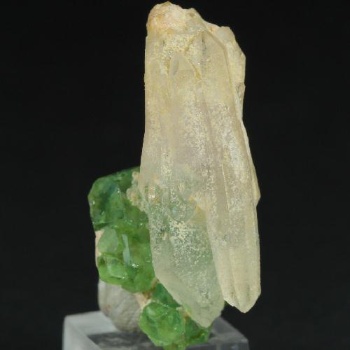 Quartz On Demantoid