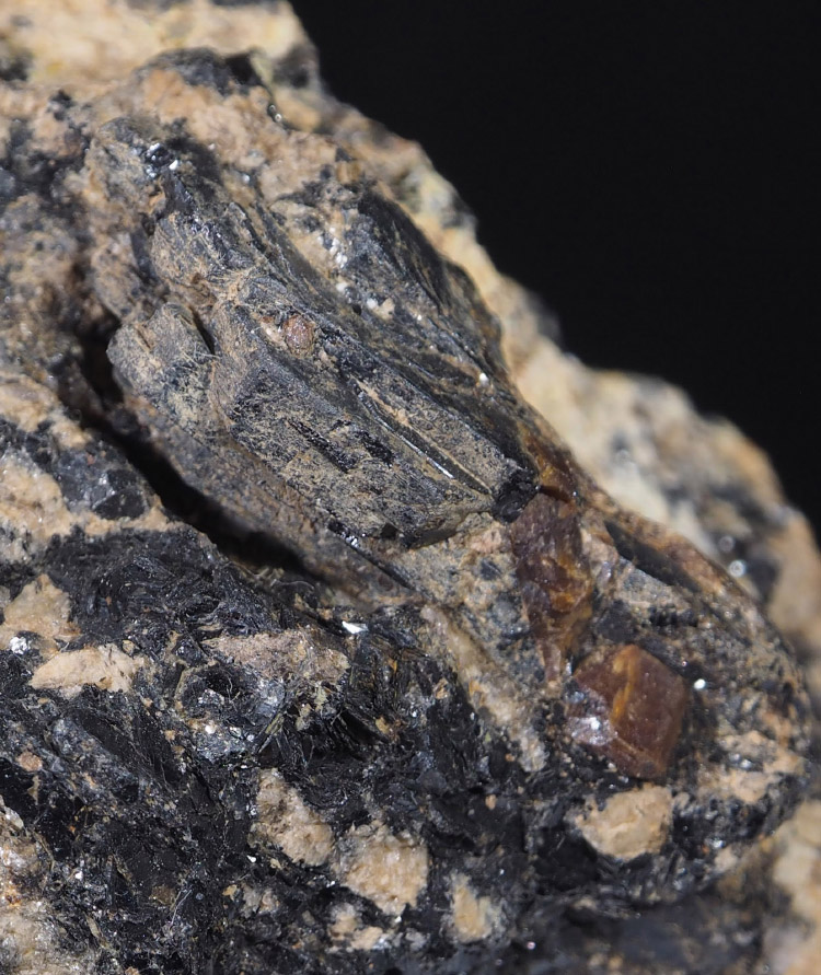 Euxenite-(Y) & Samarskite & Monazite