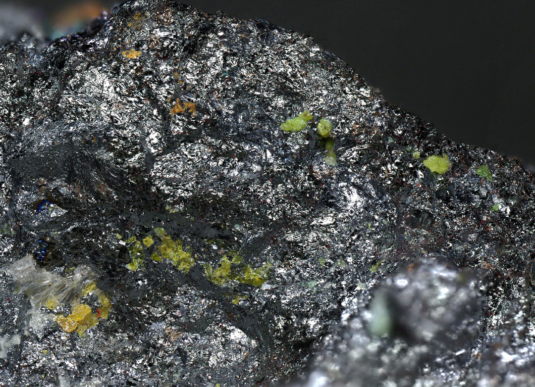 Betpakdalite-CaMg