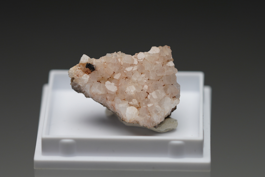 Wakefieldite-(Ce)