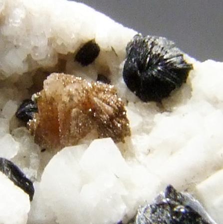 Chamosite Anatase On Axinite-(Mn)