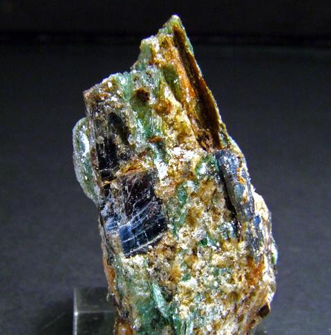 Clinochlore & Kyanite