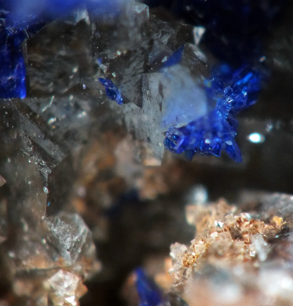 Linarite On Smithsonite