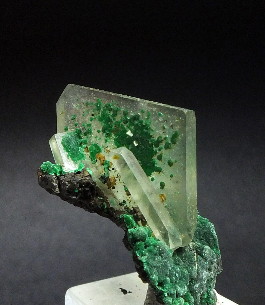 Baryte On Malachite