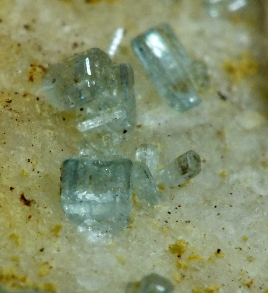 Fluorapatite On Orthoclase