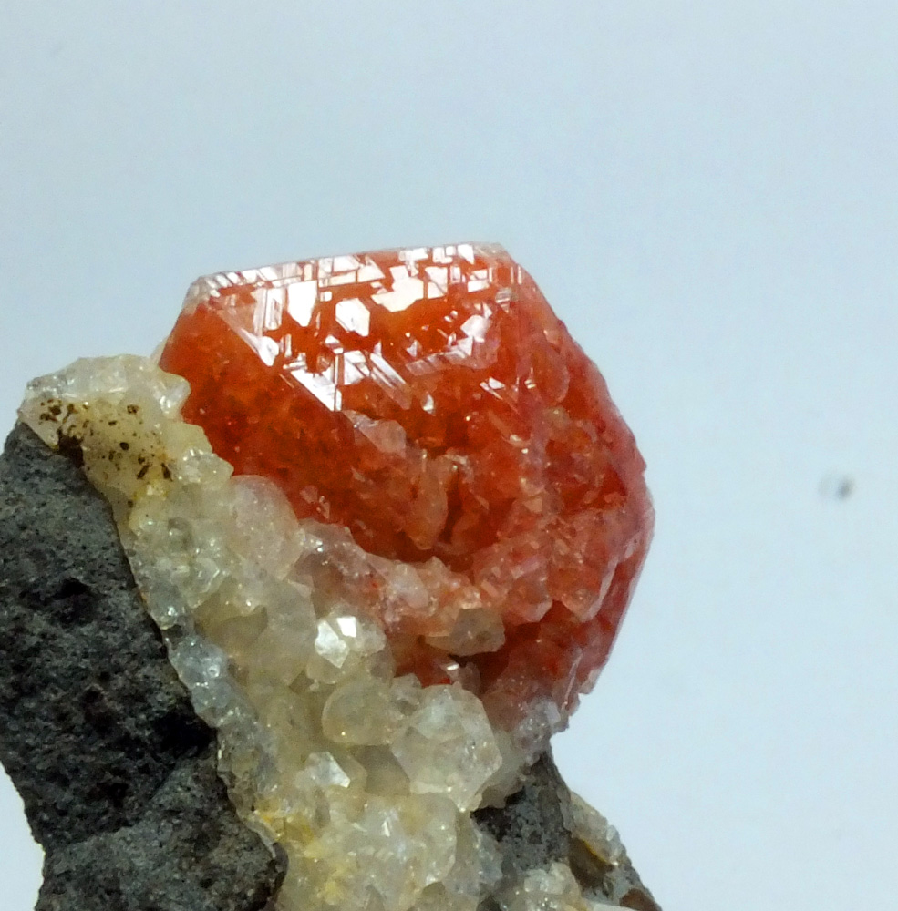 Gmelinite On Analcime