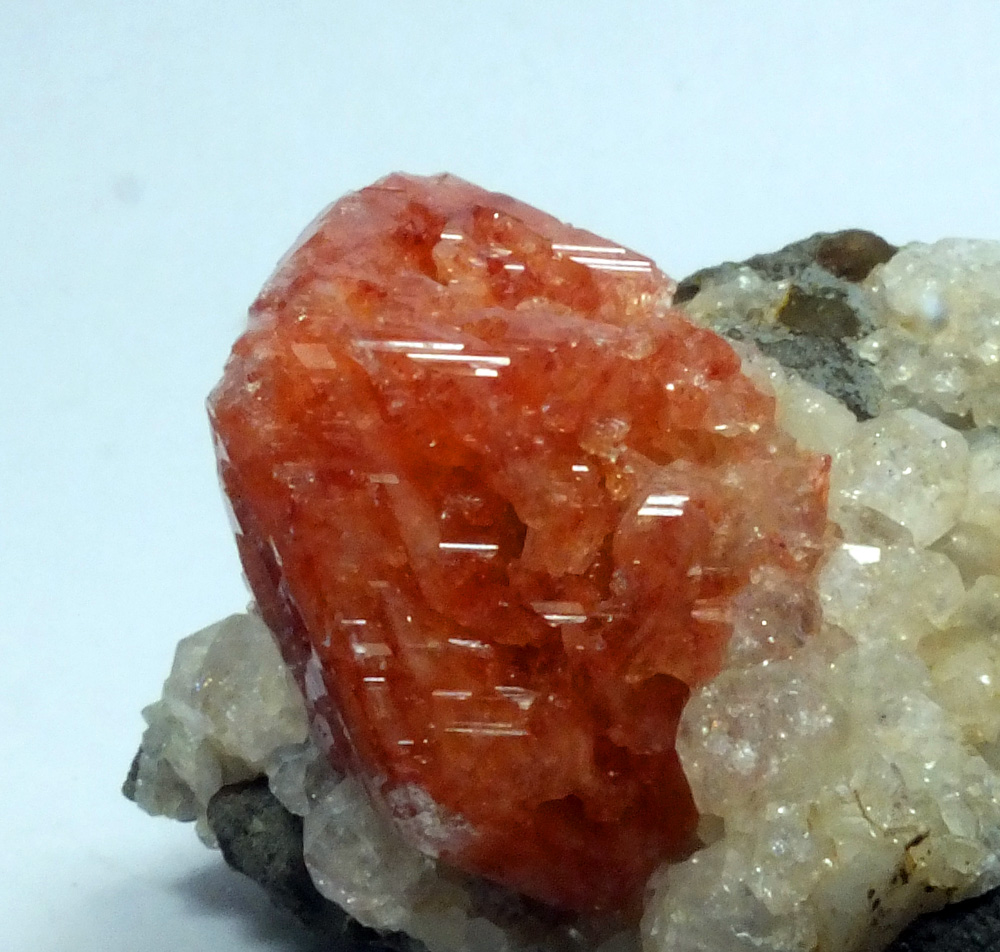 Gmelinite On Analcime