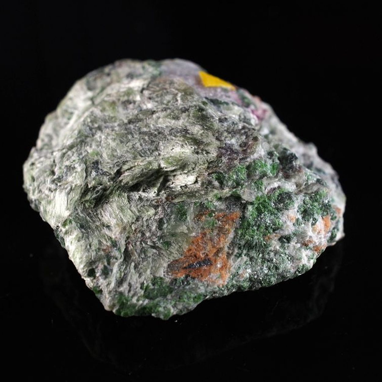 Gold In Uvarovite