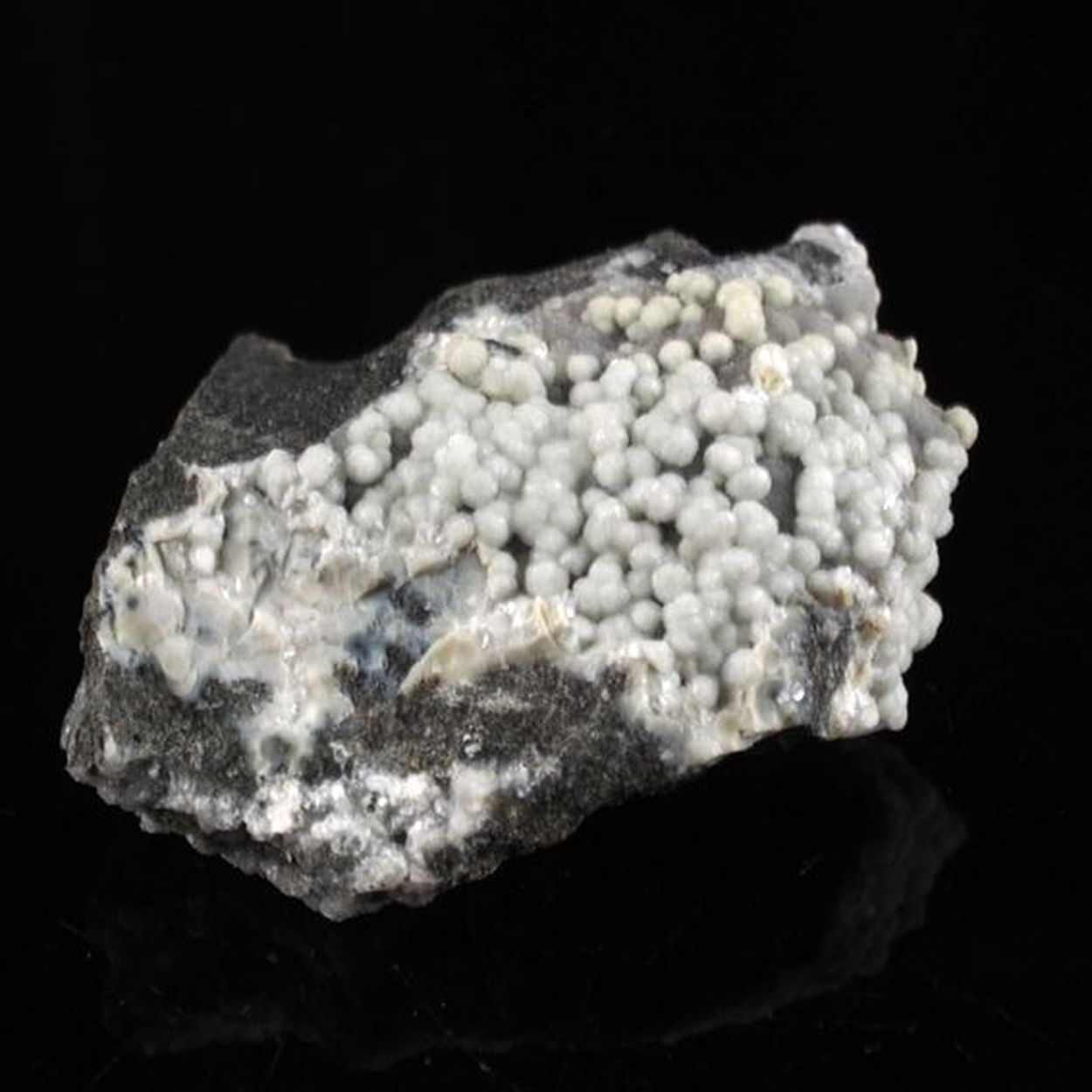 Motukoreaite