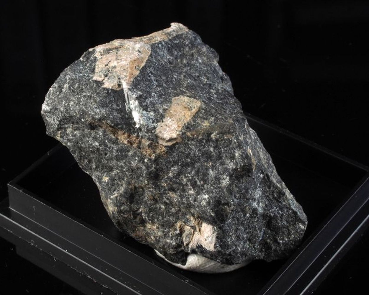 Calciomurmanite