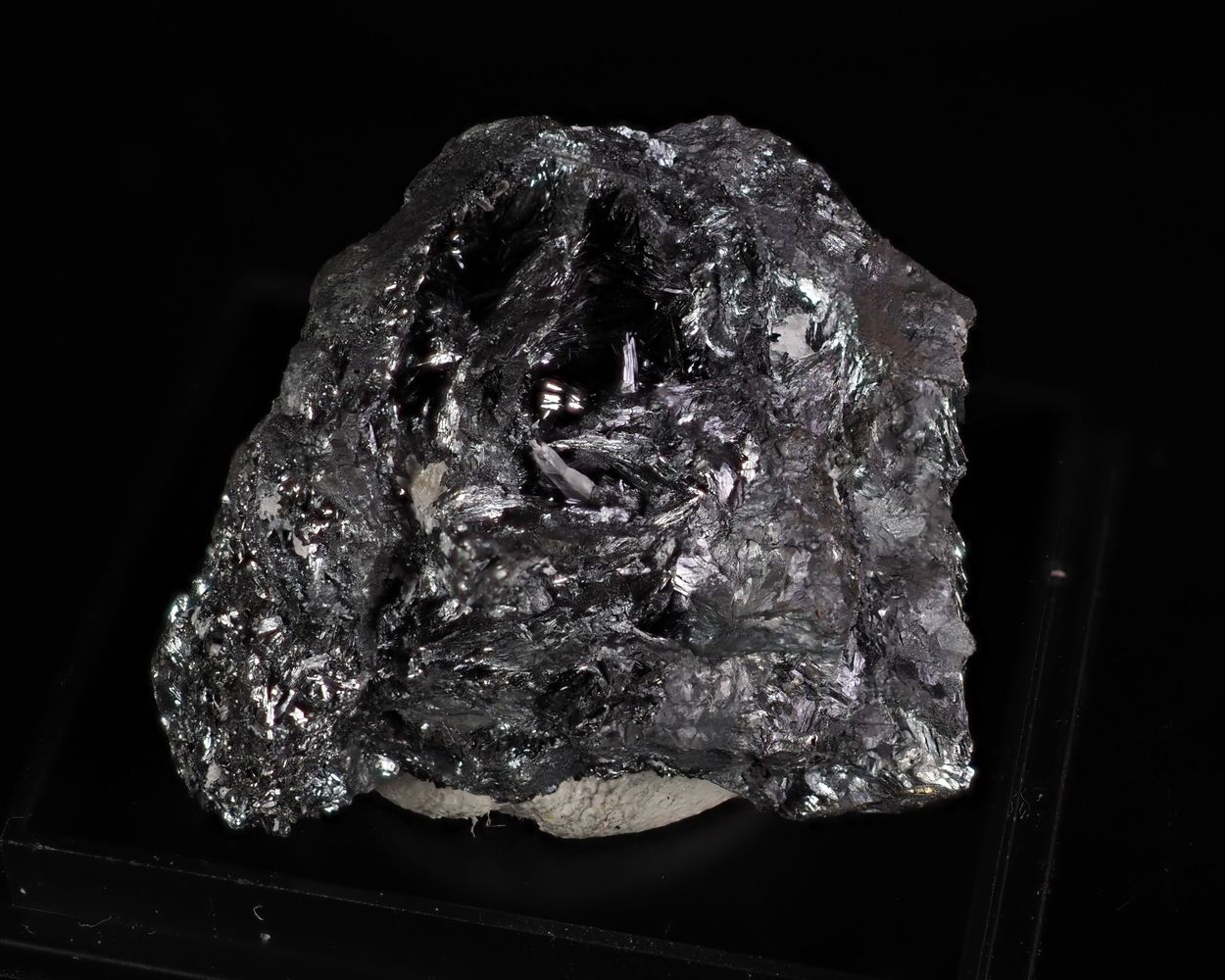 Groutite