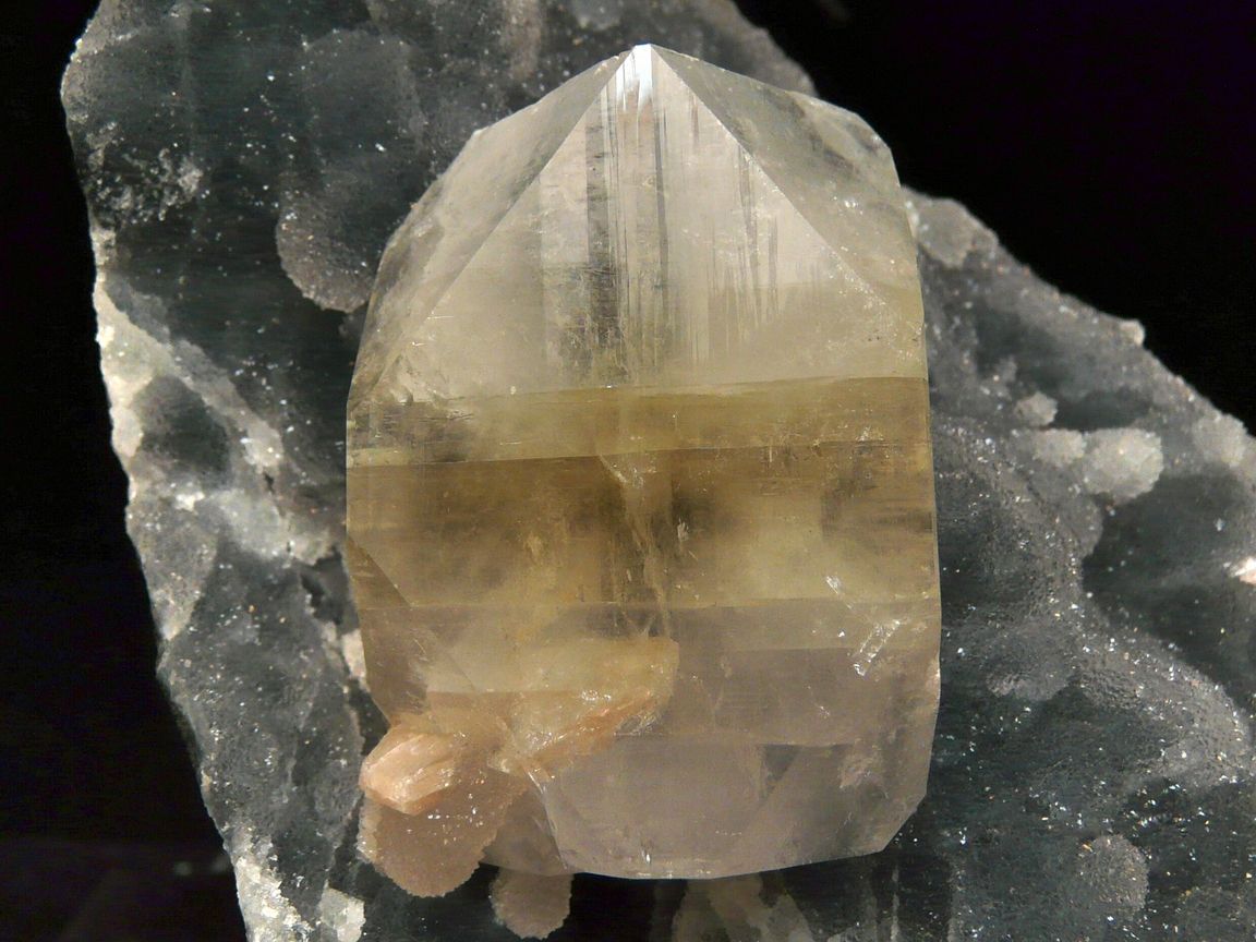 Fluorapophyllite-(K)