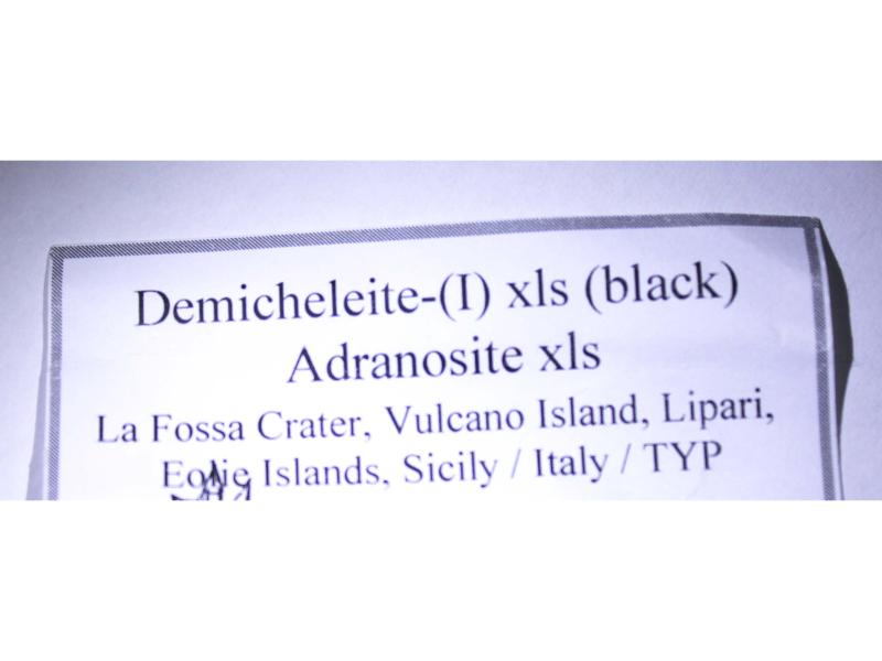 Demicheleite-(I) & Adranosite