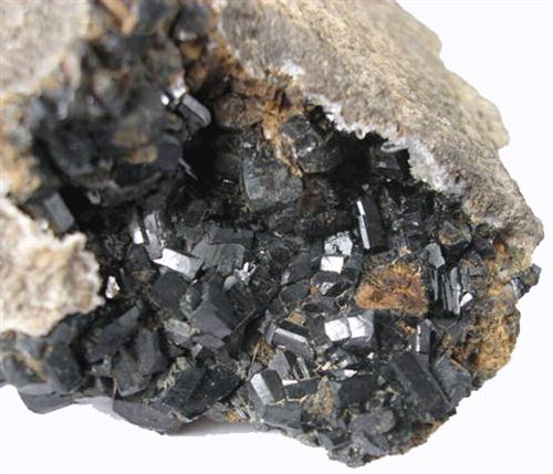 Babingtonite