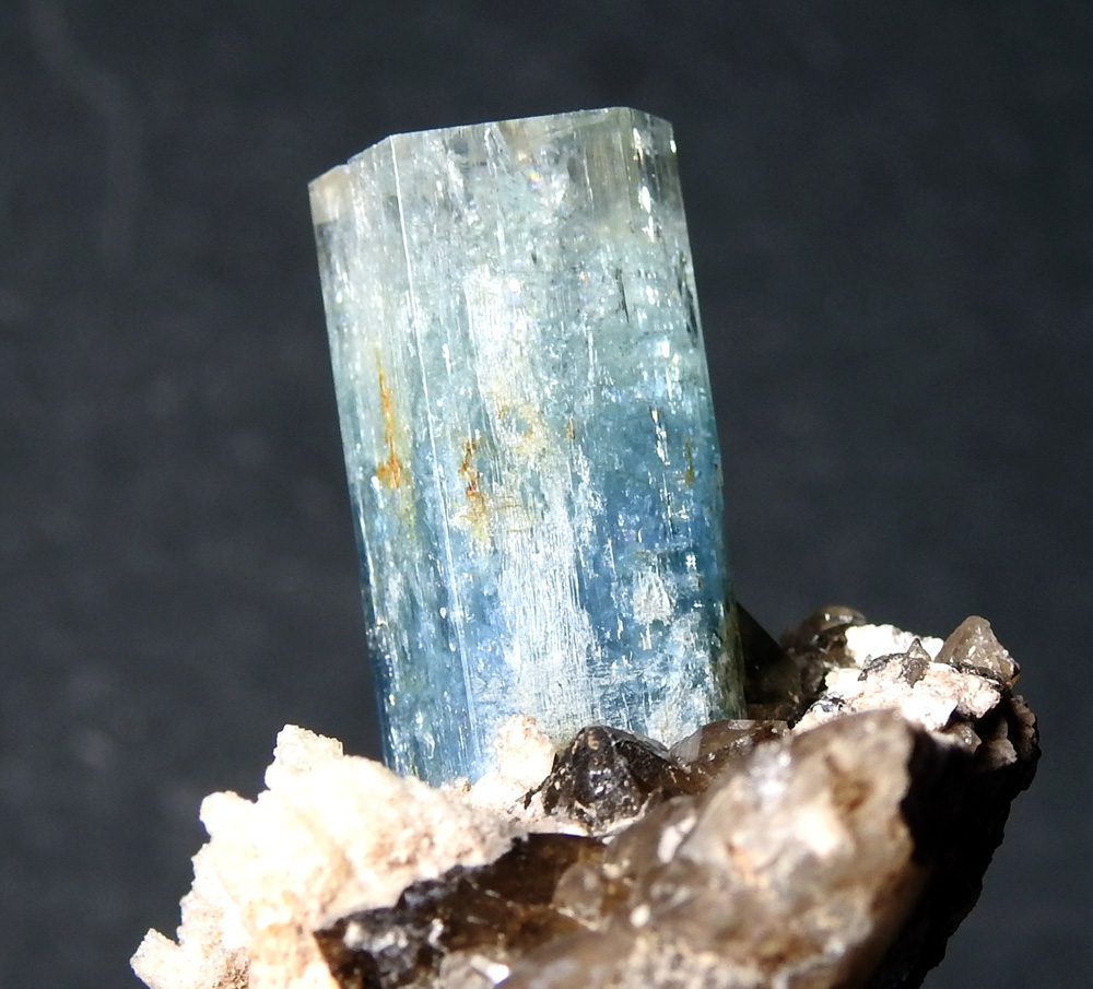 Beryl Var Aquamarine