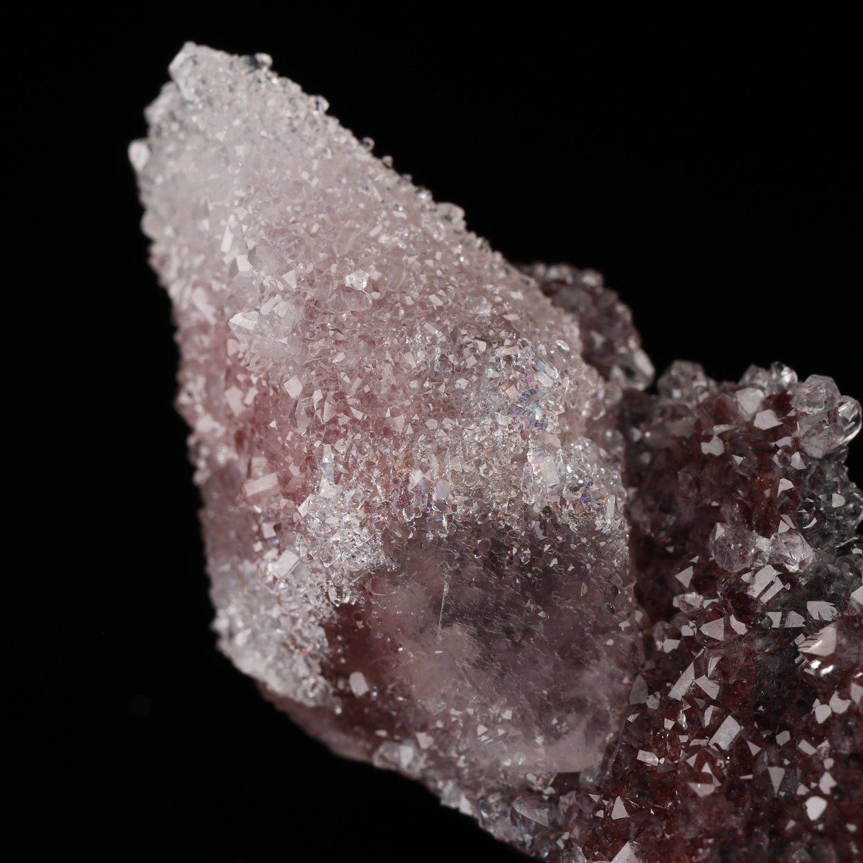 Quartz On Manganoan Calcite