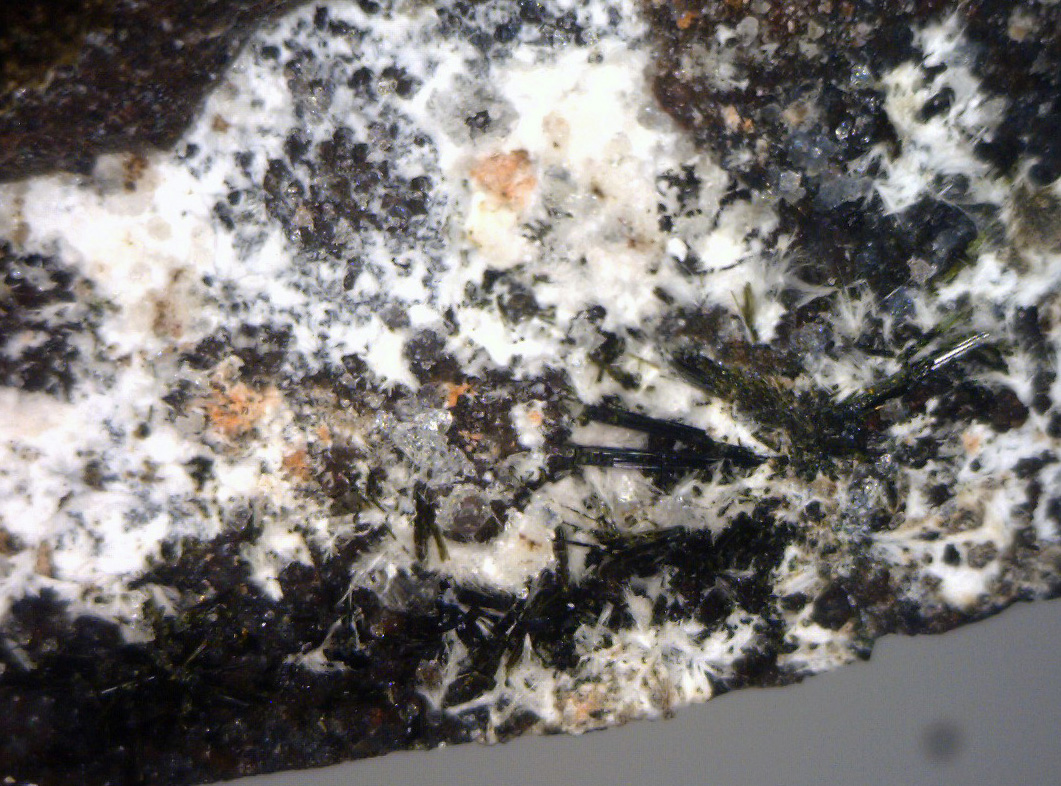 Cerchiaraite-(Mn)