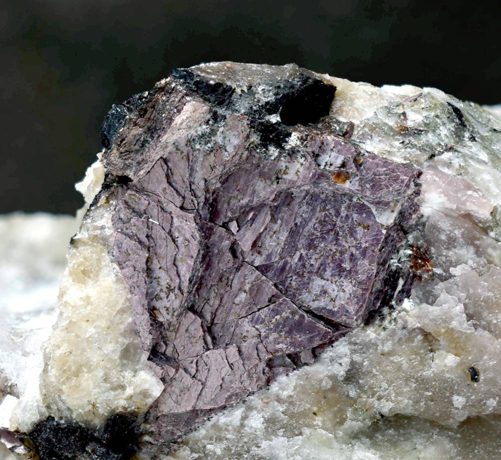 Murmanite