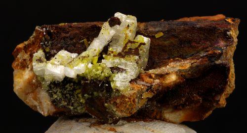 Pyromorphite & Cerussite