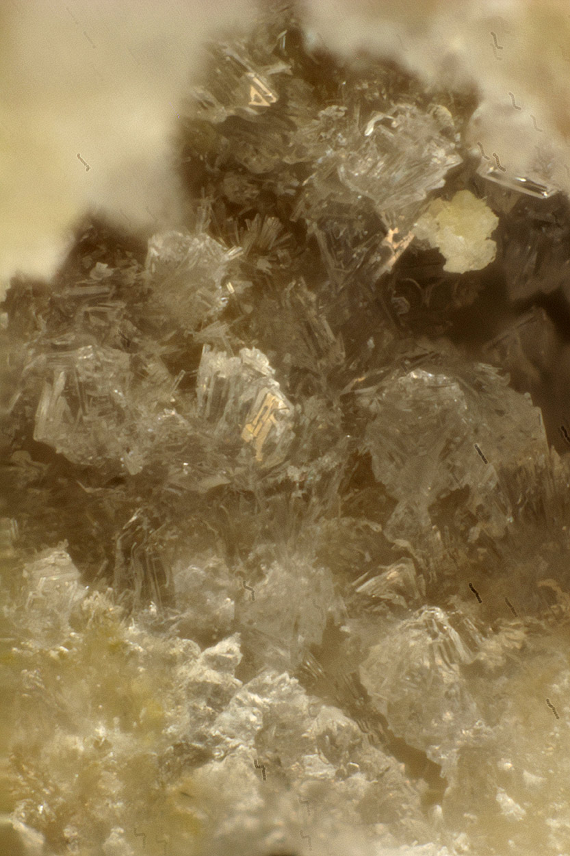 Aluminopyracmonite & Pyracmonite