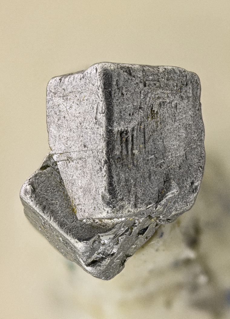 Isoferroplatinum